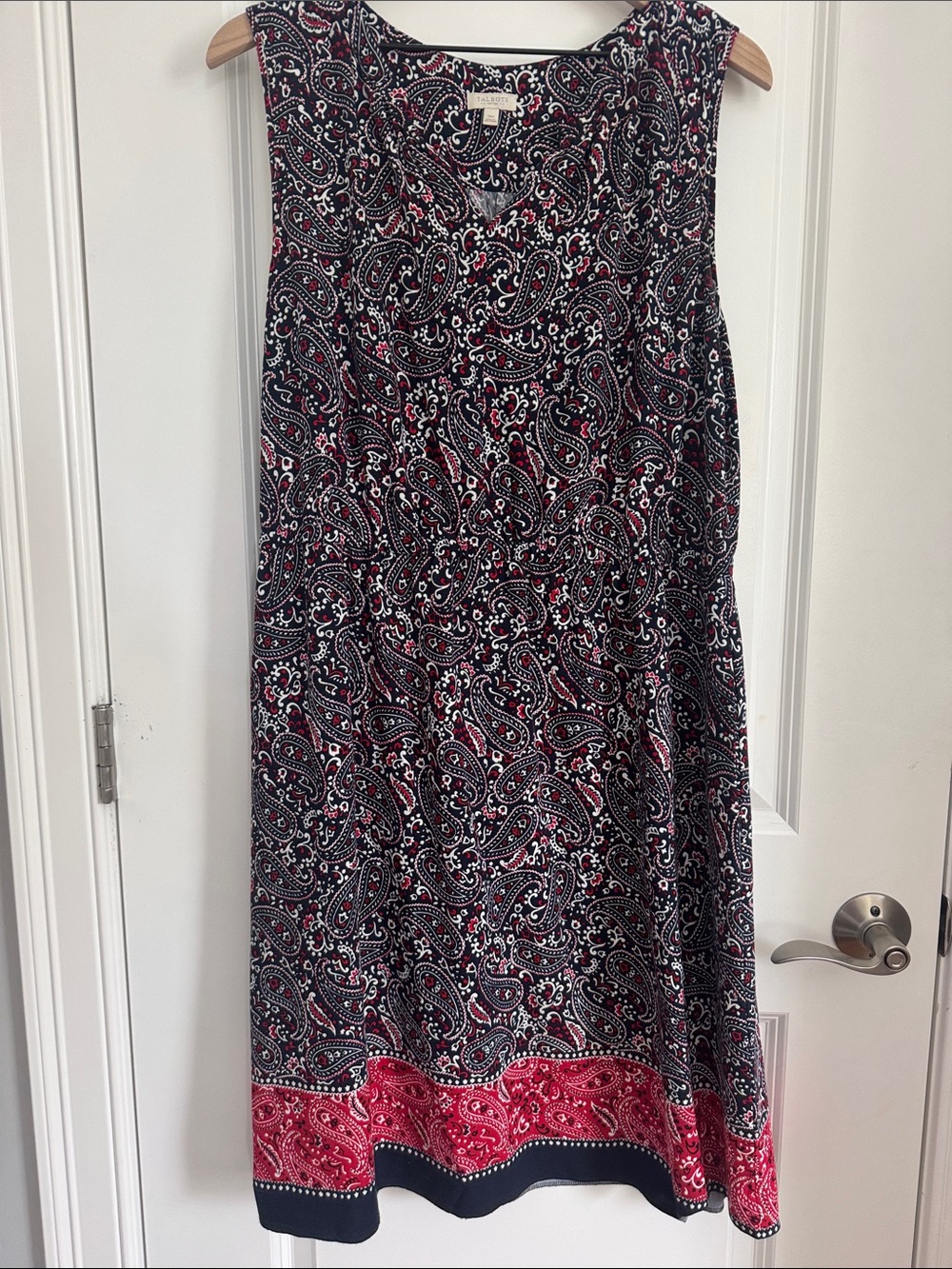 Talbots Sleeveless Paisley Dress in  Red White and Blue.  Perfect condition.